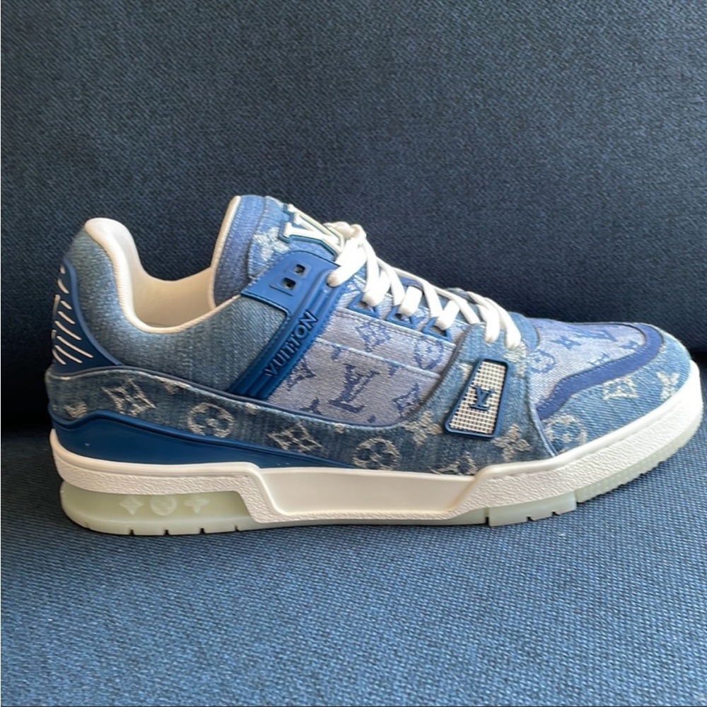 Lv trainer sneakers